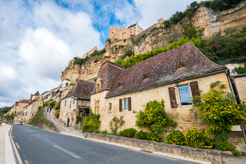 Fototapeta na wymiar view of beynac et cazenac medieval town, France