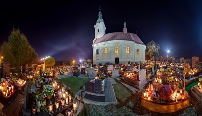 Cmentarz w nocy, dzień zaduszny, święto zmarłych