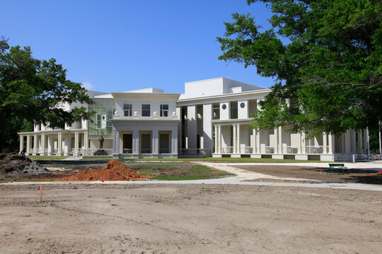Jefferson Davis Heim- und Pr&auml;sidentenbibliothek, Biloxi, Mississippi, USA  --  
Jefferson Davis Home and Presidential Library, Biloxi, Mississippi, USA