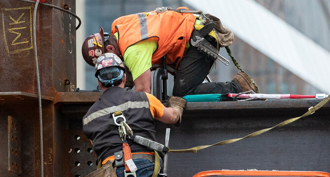 2 Steel framers at work on the erecting of a hi-rise building in Manhattan&acirc;&euro;&trade;s Hudson Yards development