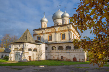 Fototapeta na wymiar At the old Znamensky Cathedral on October afternoon. Veliky Novgorod, Russia