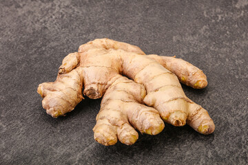 Natural organic raw ginger root