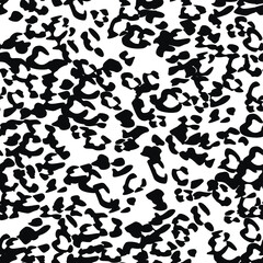 Fototapeta na wymiar Seamless vector leopard pattern. Trendy stylish wild gepard, leopard print. Animal print background for fabric, textile, design, advertising banner.