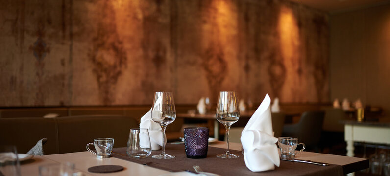 Fine Dinng Gourmet Michelin Restaurant tisch 
