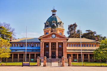 Bathurst Court House Facade gate