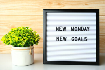 NEW MONDAY NEW GOALS Concept