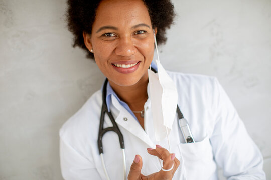 Docor Bilder Durchsuchen 3,724 Archivfotos, und Videos