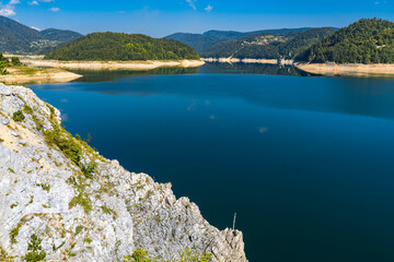 Obraz premium Zaovine lake in Serbia