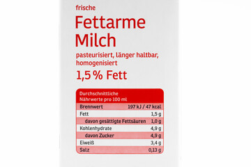 Frische fettarme Milch