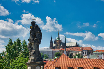 Fototapeta na wymiar Charles Bridge with St. Vitus Cathedral in background, Prague.