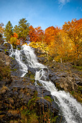 Fototapeta na wymiar Hauptstufe Todtnauer Wasserfall im Herbst