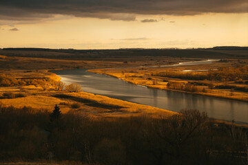 Obraz premium sunrise over the river