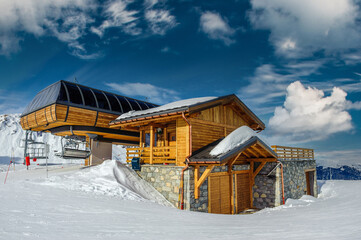 Ski lift station