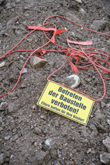 Do not enter sign on a construction site in German