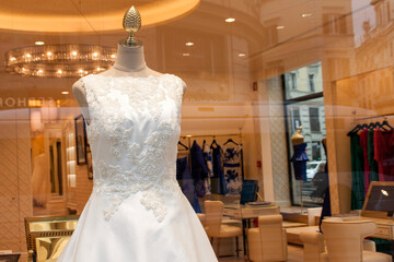 Tienda de boda y moda en la ciudad de Roma, pais de Italia