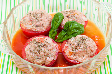 トマトの肉詰め