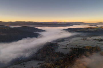 Mglista dolina, powiat nowosądecki, góry , beskidy, Nowy Sącz , małopolska