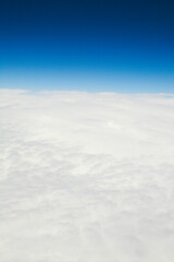 雲海と青空グラデーション