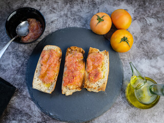 tomato and oil toast Mediterranean breakfast