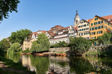 Fototapeta na wymiar Stadtansicht Tübingen vom Neckar mit Hölderlinturm