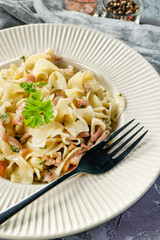 Tagliatelle mosse Carbonara