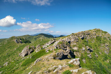 Fototapeta na wymiar Beautiful mountain view from the path from Beklemeto to Kozya Stena, Troyan Balkan, Bulgaria