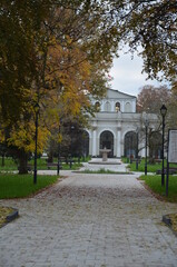 Busko Zdrój , puste ulice ,covid 19 Busko Zdrój , jesień 2020 Busko Zdrój , Busko Zdrój bez ludzi , bez ludności ulice , Busko Zdrój bez kuracjuszy , puste Park Zdrojowy w Busku Zdroju , Park w Busku © Szymon