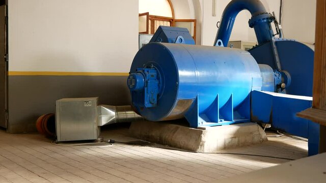 Generador de turbina central hidro electrica de Diechar