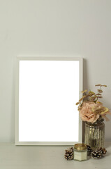 marco de fotografia color blanco con fondo blanco y decoración