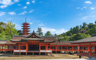 安芸の宮島 厳島神社 美しい境内風景