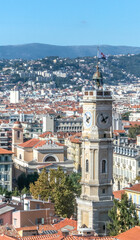 Vue sur la vieille ville et la tour Saint François à Nice sur la Côte d'Azur