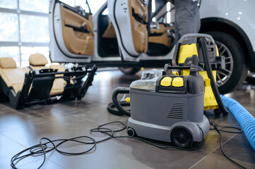 Vacuum cleaner, dry cleaning and detailing servise