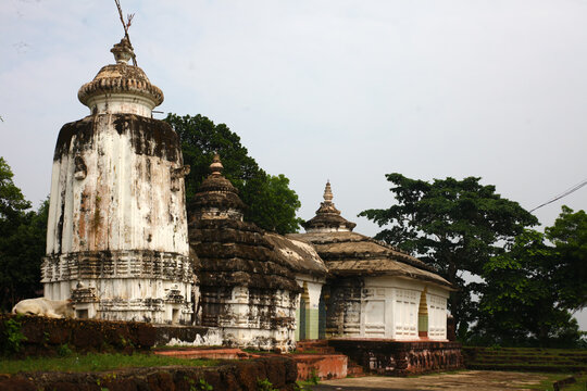 a replica of Ancient Rameshwar temple in west bengal. This temple built in 13th century and also known as Mausi Ma mandir