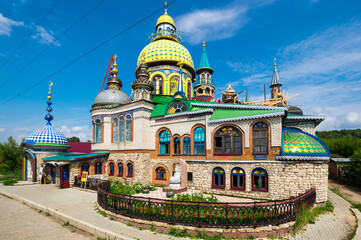 Fototapeta na wymiar Temple of All Religions in Kazan