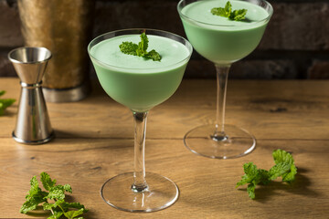 Frozen Boozy Mint Grasshopper Cocktail