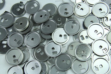 Aluminium parts from old disks to be recycled