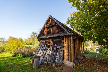 Przyroda i architektura drewniana w dolinie Narwi, Podlasie, Polska © podlaski49
