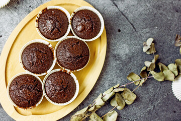 DIY gluten free chocolate pumpkin cupcakes