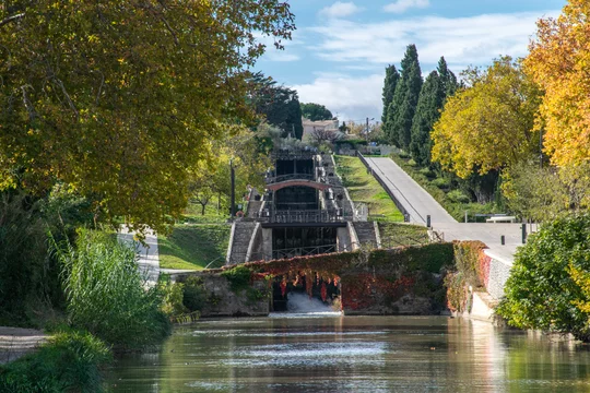 Le Canal des Deux Mers à Vélo - Adobe Stock