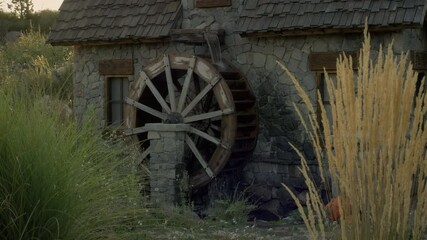 Wide, spinning watermill in Utah