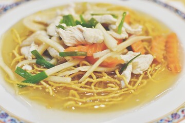 Crispy Noodles in Thick Gravy is a Chinese dish of rice vermicelli.