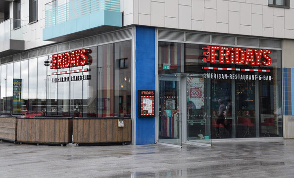 TGI Fridays restaurant