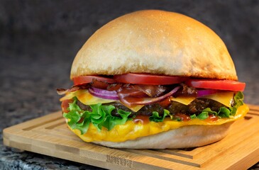 sandwich with bacon