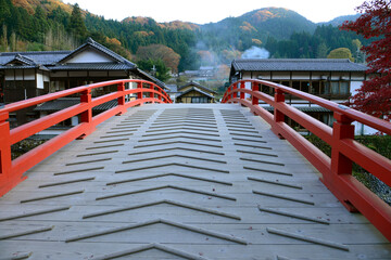 Fototapeta na wymiar 室生寺の太鼓橋