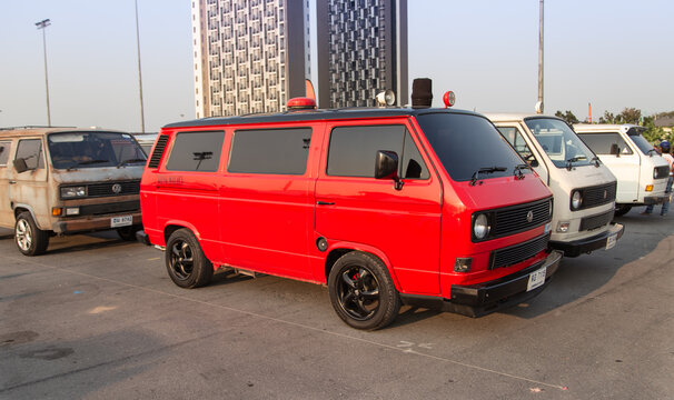Vintage Volkswagen Microbus Transporter T3