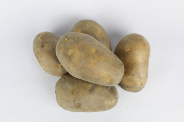 Obraz premium potatoes on a white background
