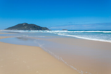 dia de sol na Praia do Santinho,  Florianópolis, praia tropical, Santa Catarina, Brasil, florianopolis, 