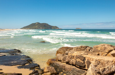 Fototapeta na wymiar viagem na Praia do Santinho, Florianópolis, praia tropical, Santa Catarina, Brasil, florianopolis