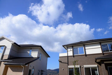 青空と一戸建て