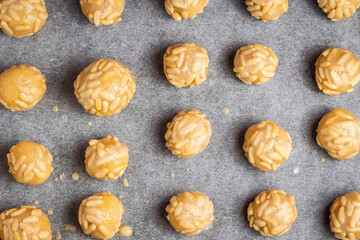Preparado de panellets al horno